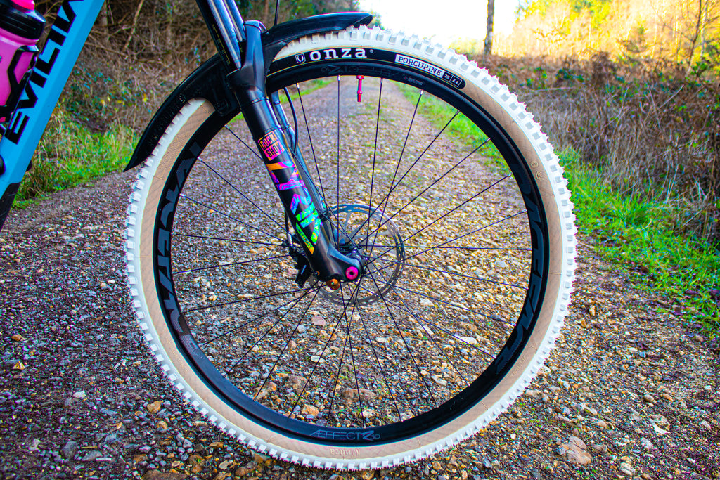 onza porcupine white 27.5