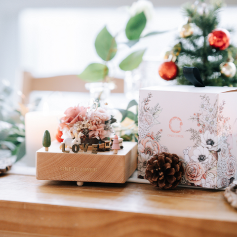 Christmas Life is a DREAM Preserved Flower Music Train Box Home Decor Dusty Pink 永生花 X 火車音樂盒治癒家居擺設