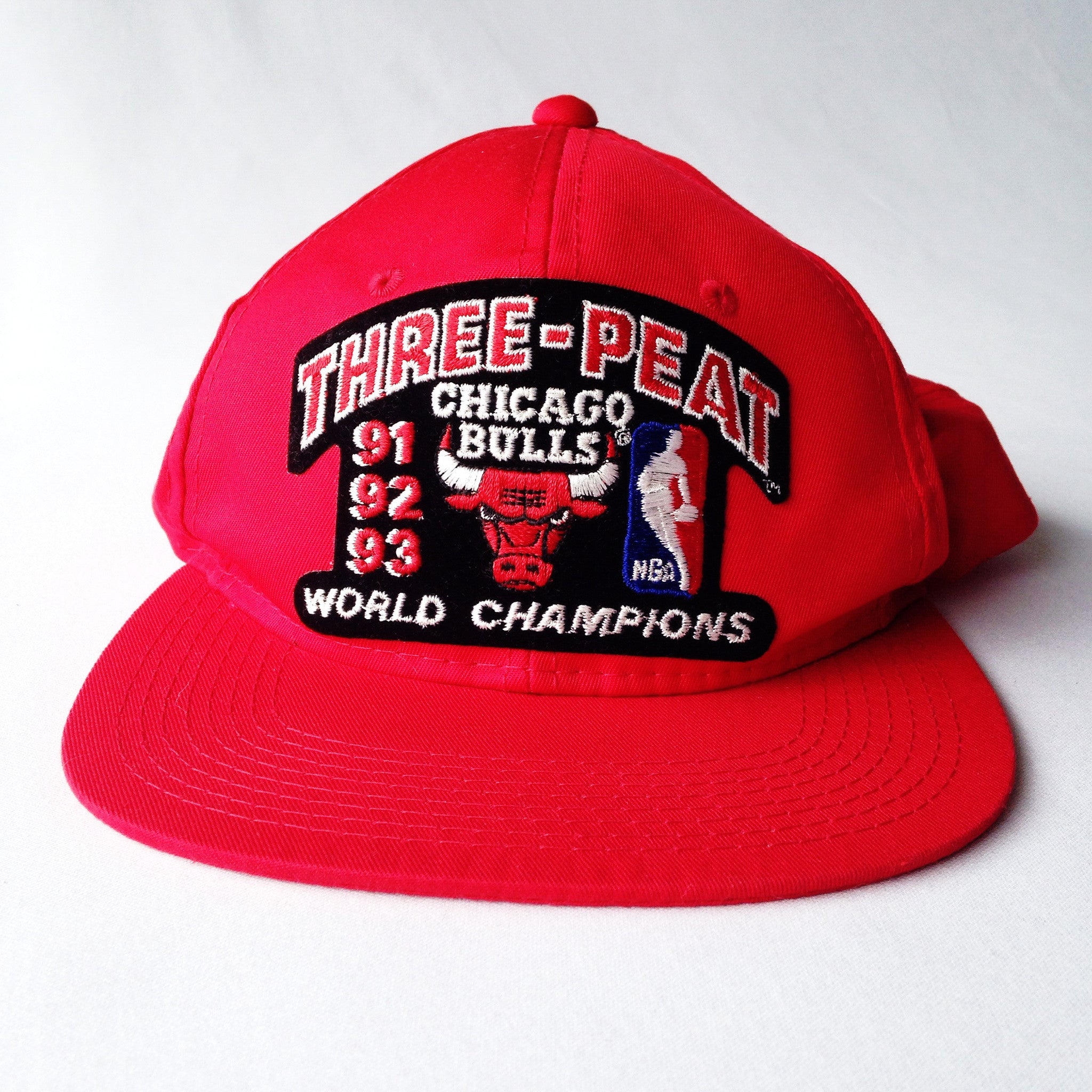 bulls three peat hat