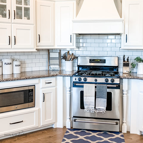 Using Decorative Kitchen Towels to Accessorize your Kitchen