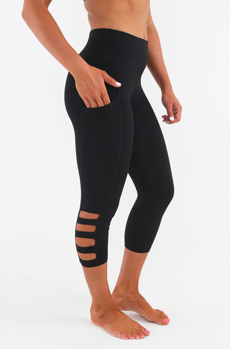 Cut Out Capri – KIAVAclothing