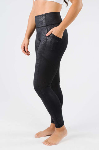 Black Marble Capri & Legging - [Luxe Fabric] (Last Chance