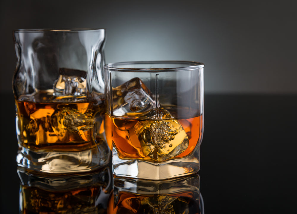 A whiskey glass says a lot about the way you like to drink – SipDark