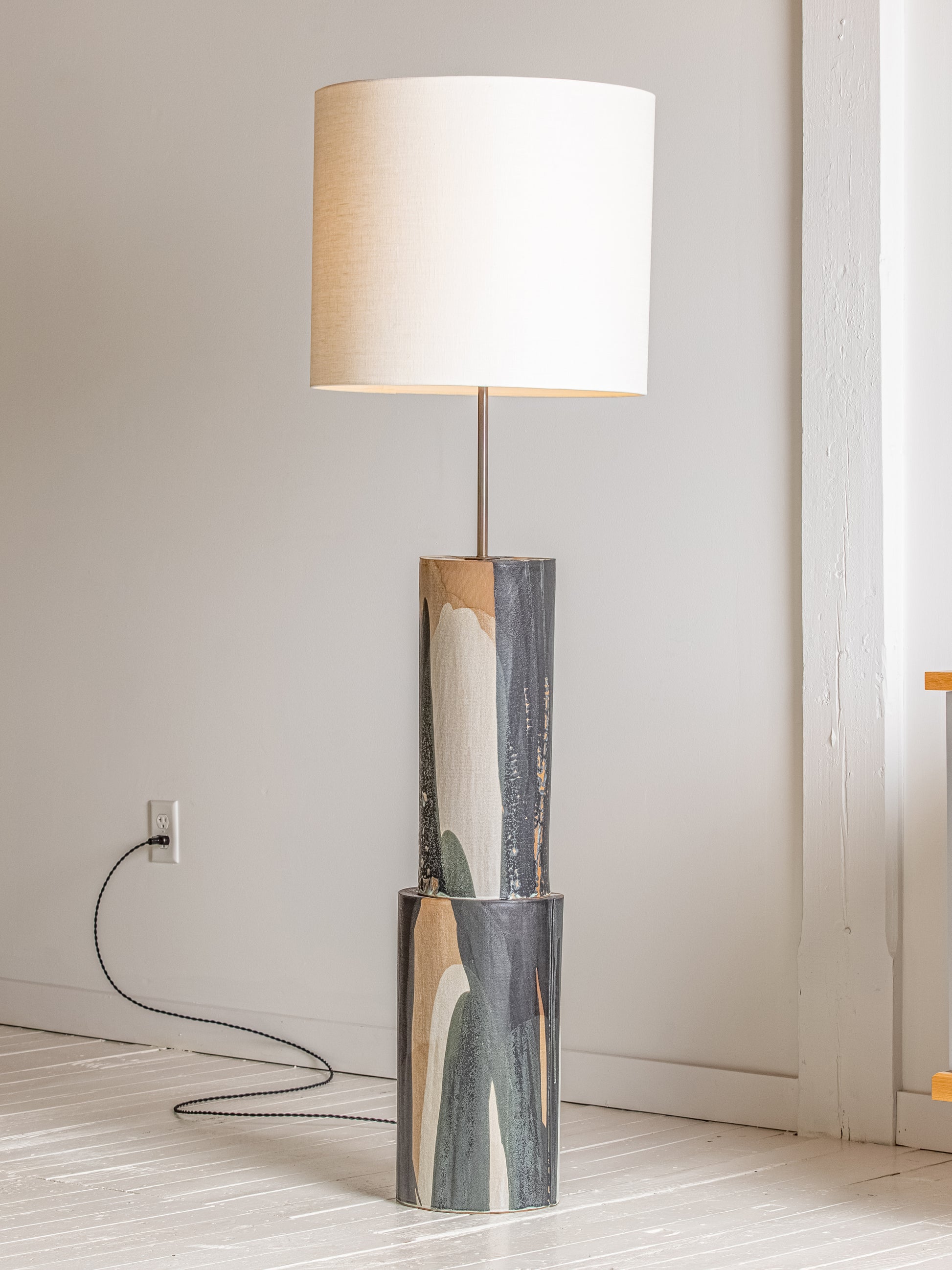 venster Andrew Halliday Zwakheid Hutton Floor Lamp – Dumais Made