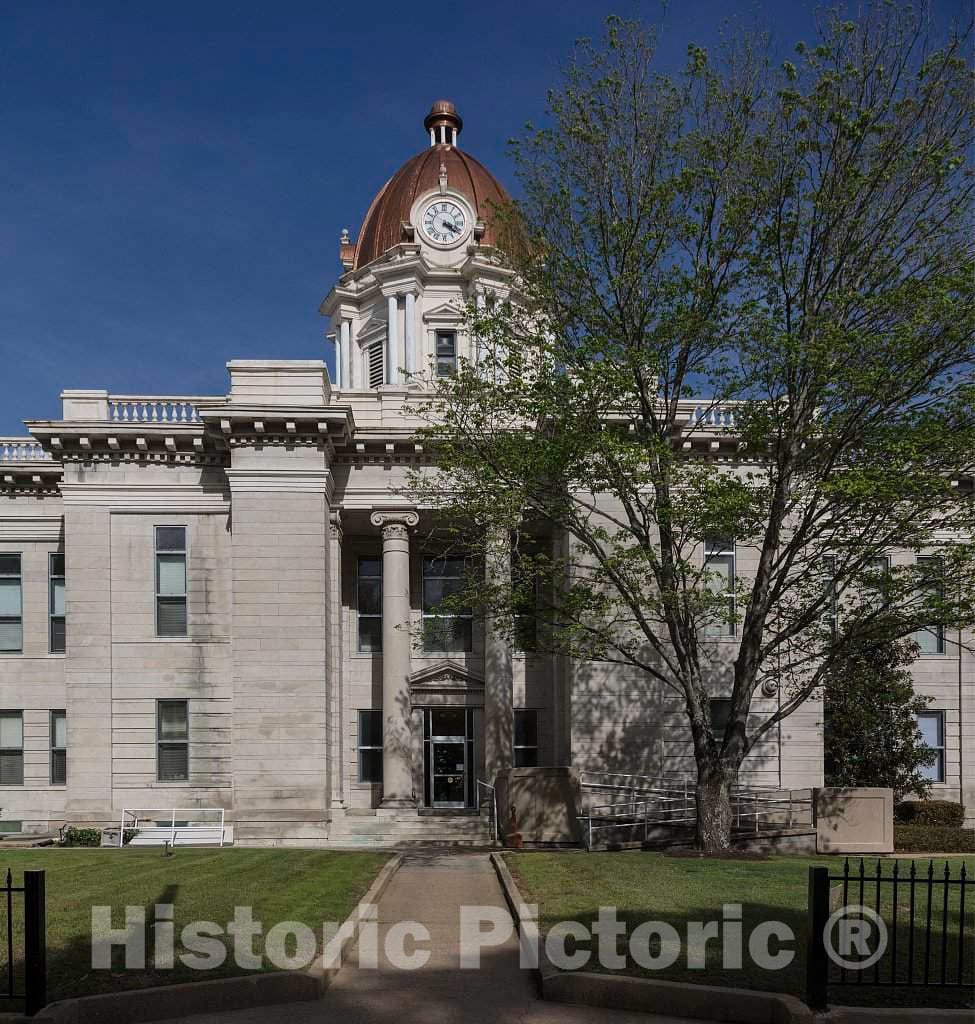 Photo- The Lee County Courthouse in Tupelo Mississippi 1 Fine Art Phot -  Historic Pictoric