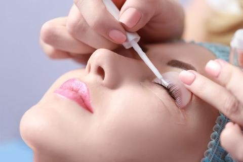 LASH LIFTING: INSIDER TIPS & TRICKS