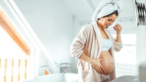 Pregnancy and Lash Lifting – Do Hormonal Changes Affect Your Lash Lift?