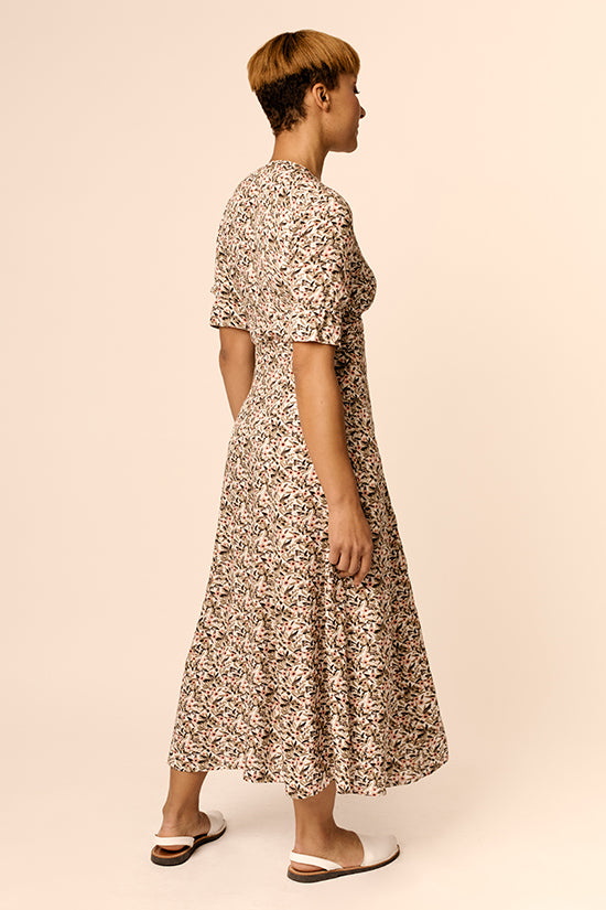 McCall's Misses' Raglan Sleeve Dress Sewing Pattern Kit, Code M8212, Sizes  L-XL-2XL, Multicolor