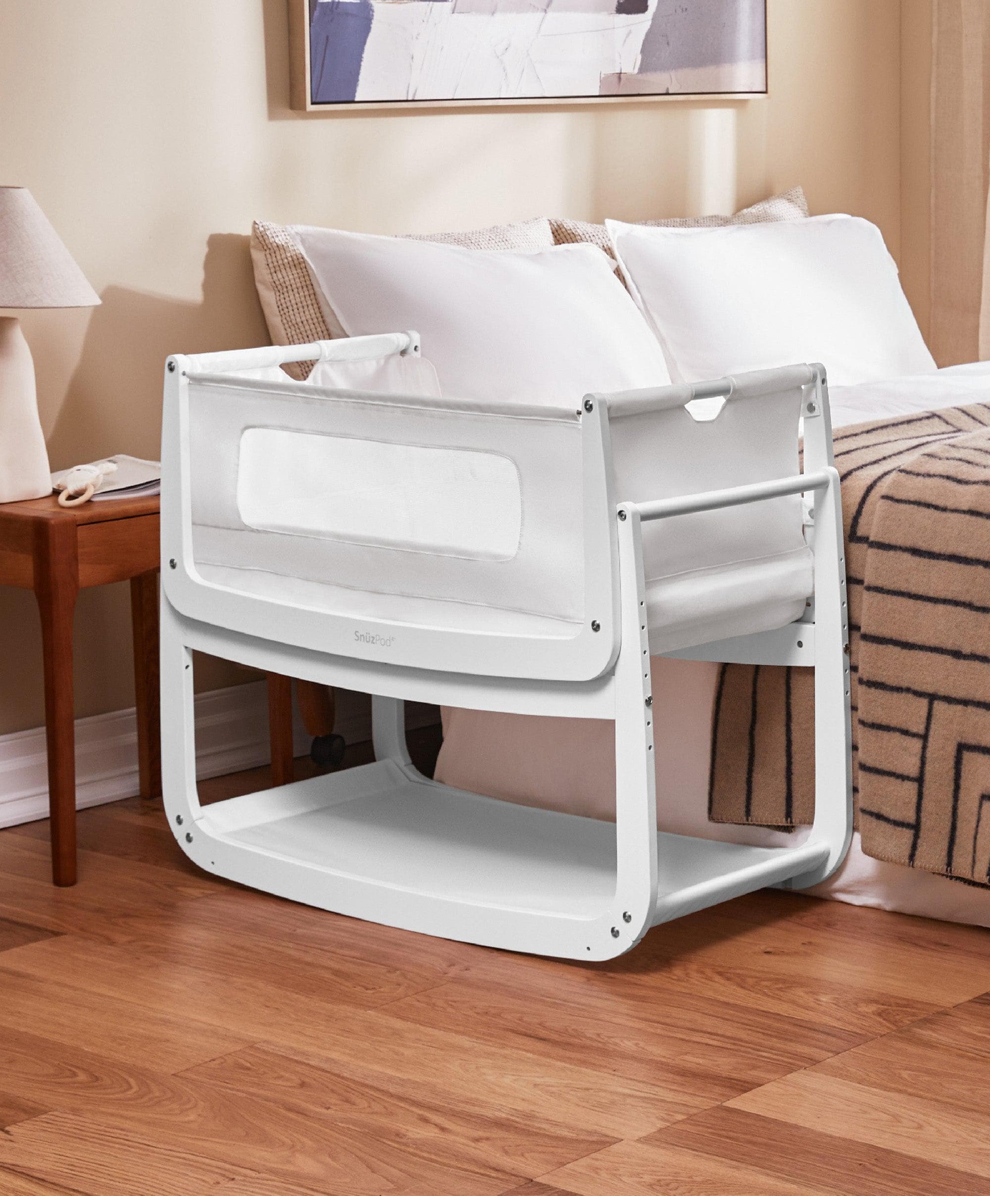 SnuzPod4 Bedside Crib - White