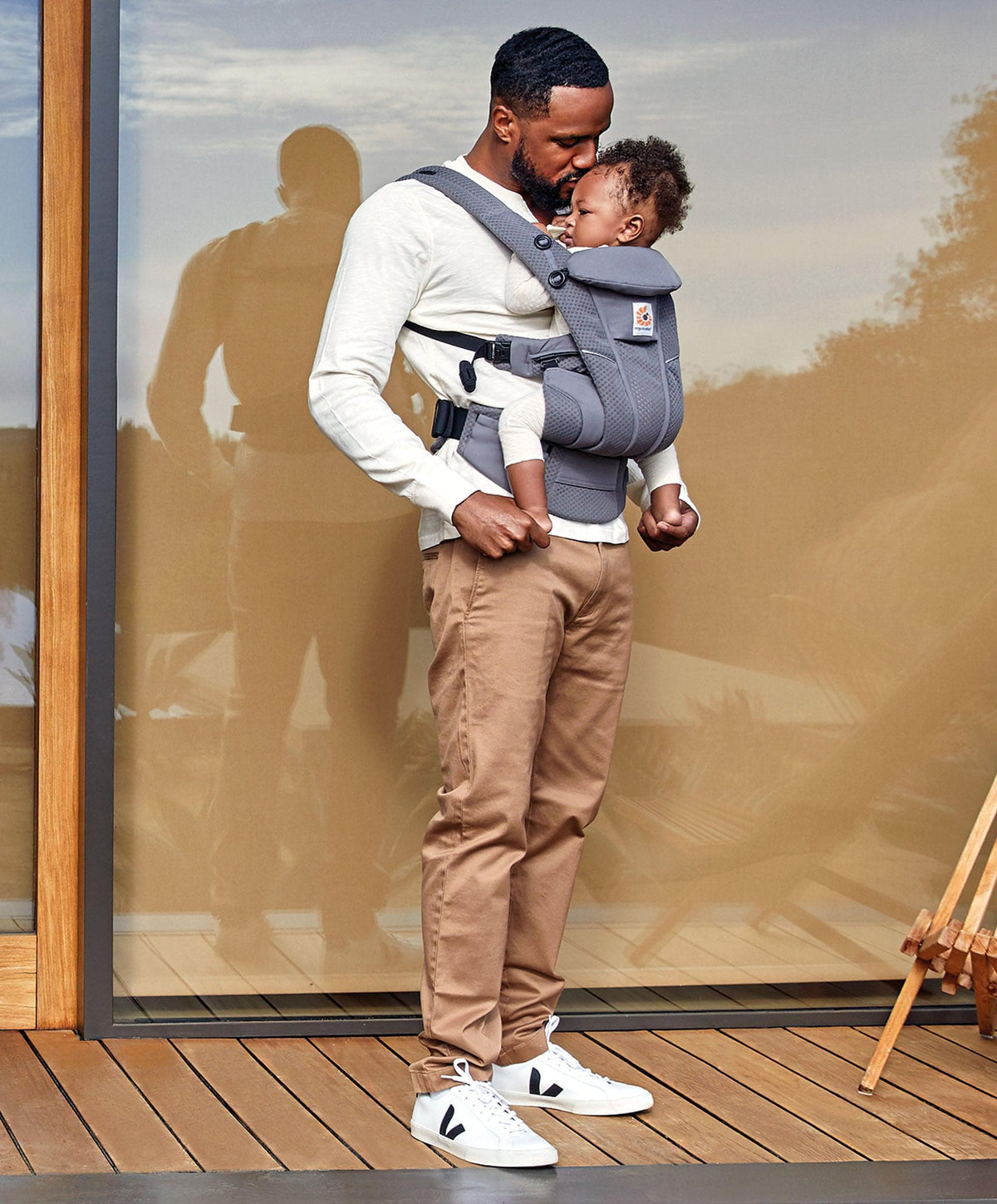 Ergobaby Omni Breeze Baby Carrier - Graphite Grey – Mamas & Papas UK