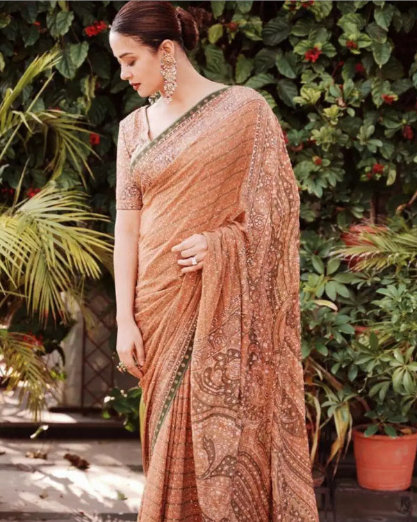 Surveen Chawla in Ritu Kumar