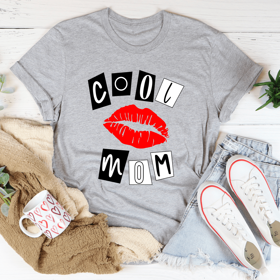 Cool Mom Lips Tee - Unisex/Women