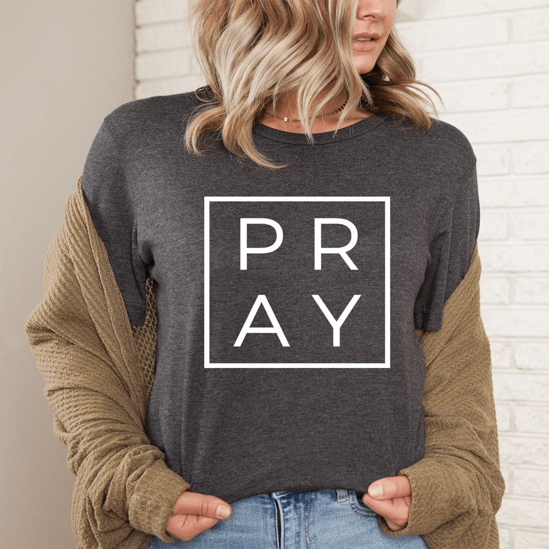 Pray Tee - Unisex/Women