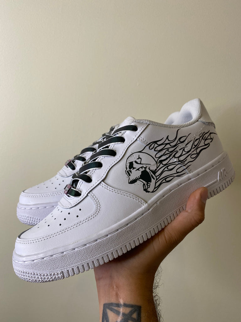 air force 1 with black laces