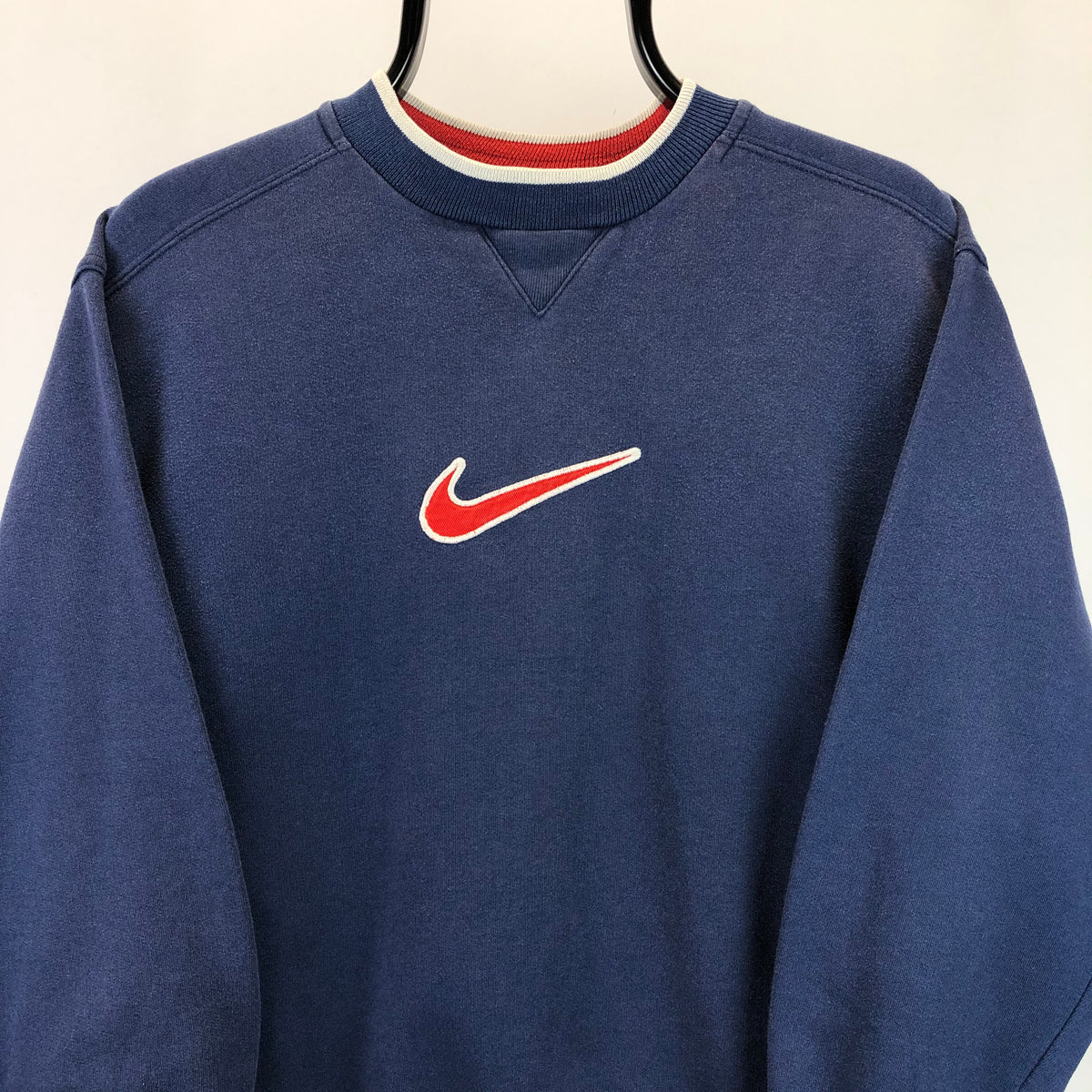 Dispensación A bordo Intacto Vintage 90s Nike Embroidered Centre Swoosh Sweatshirt in Navy/Red - Me -  Vintique Clothing