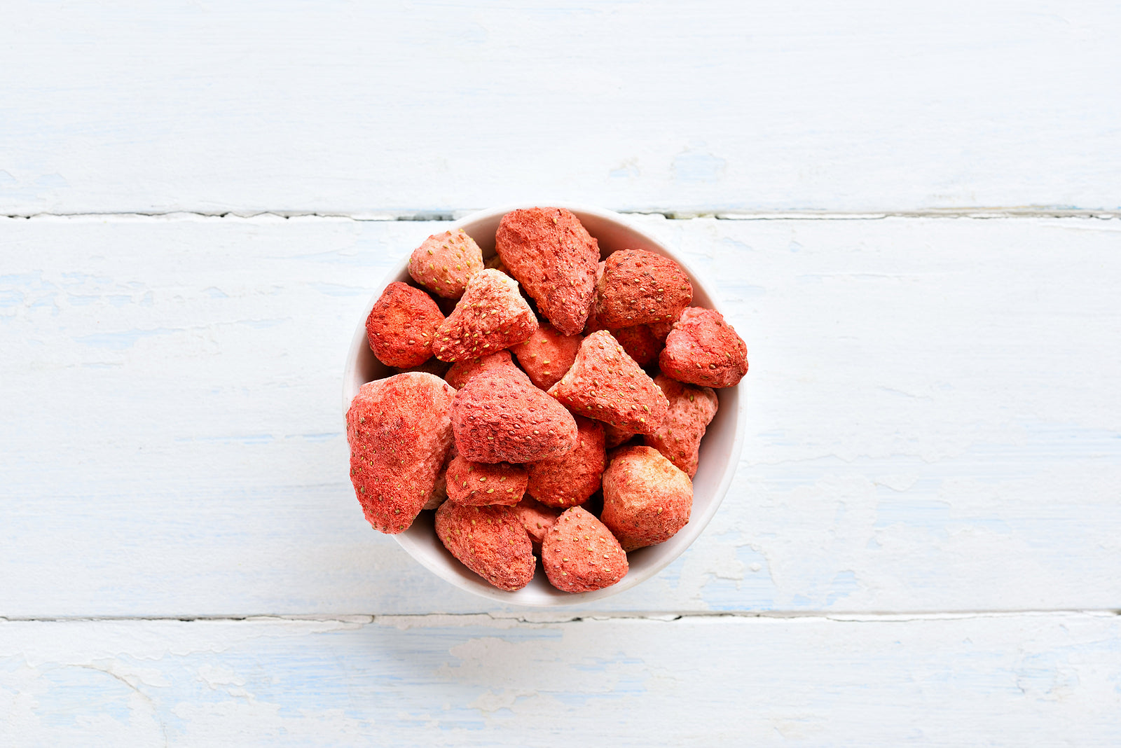 Feel free to mix and match freeze-dried fruit and fresh fruit. We also love pairing freeze-dried fruit with a little protein alongside healthy fats.