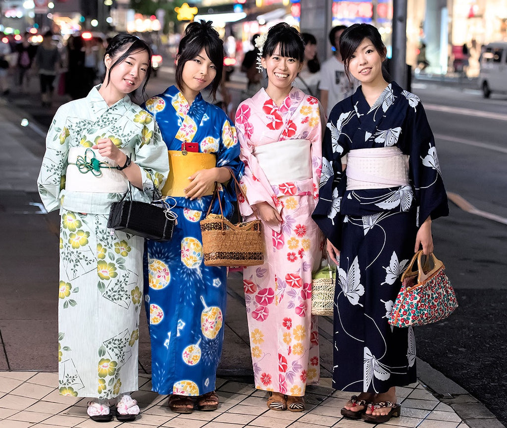 japonaises en yukata