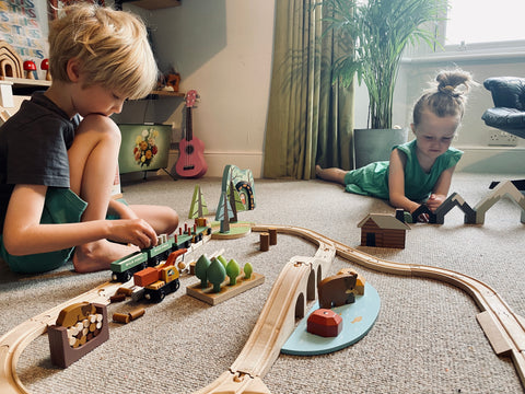 train set lifestyle