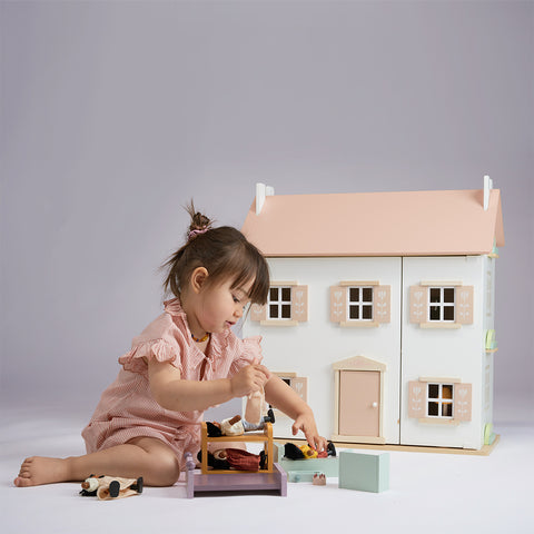affordable good value for money wooden dolls house