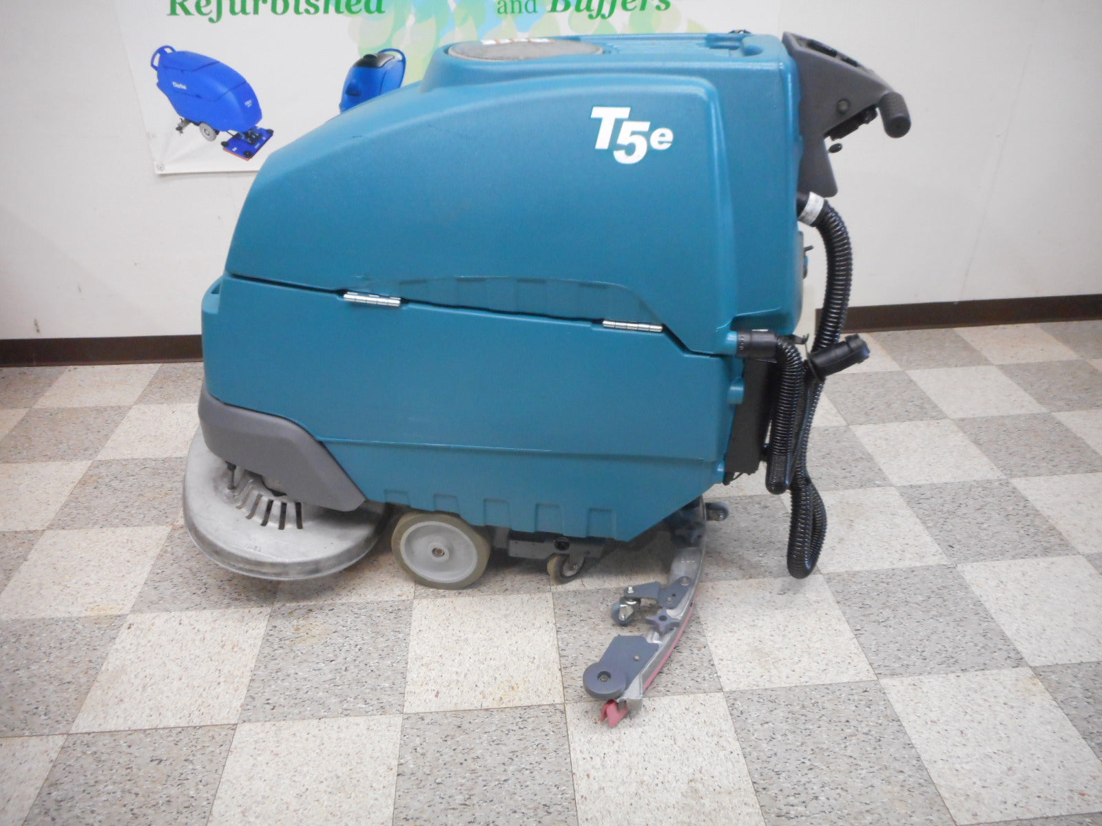 Used Tennant T5e Floor Scrubber 32"