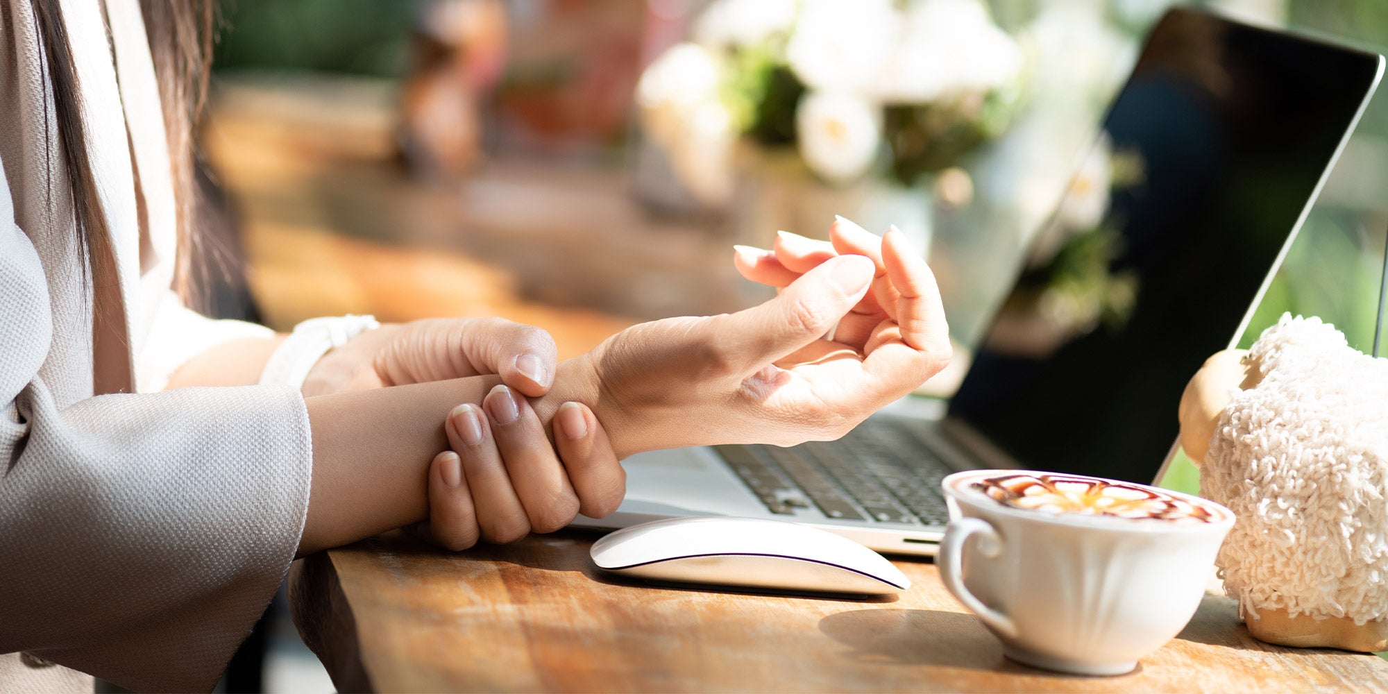 Tendinites : Douleurs aux coudes, aux poignets, aux doigts...