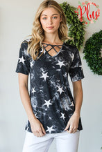 Load image into Gallery viewer, PLUS SALE: TIE DYE BLACK AND WHITE STAR TOP
