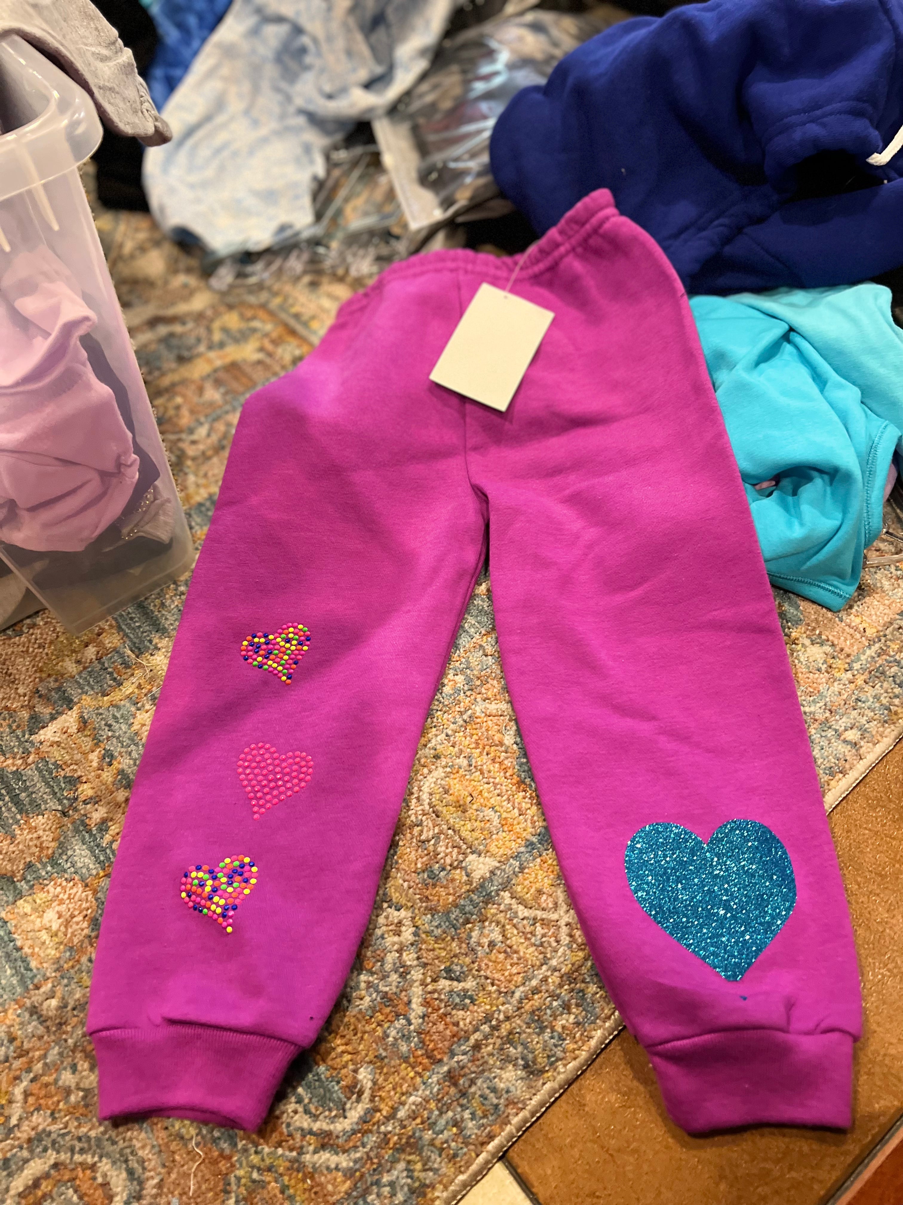 KIDS: PURPLE SWEATPANTS NEON HEARTS (3T)