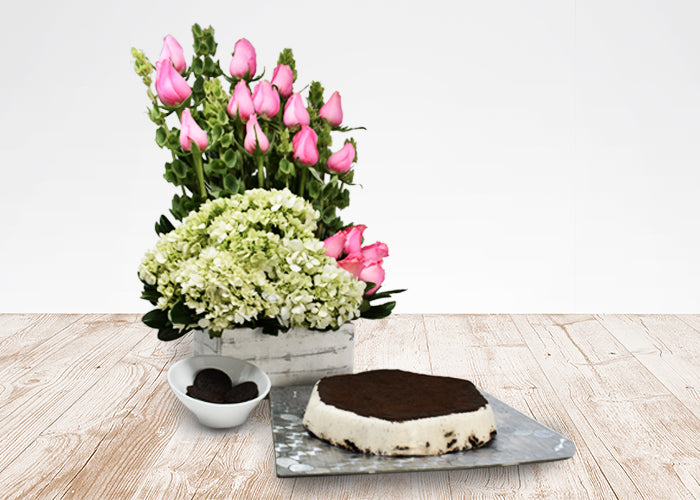 Gelatinas y Arreglo De Rosas