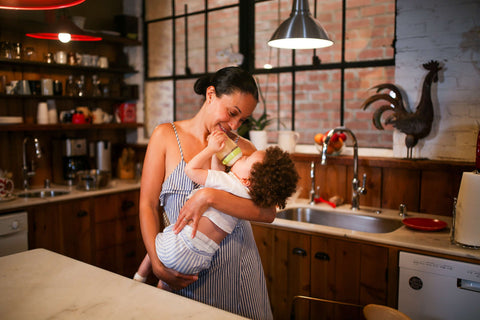 mother-and-her-baby-on-the-kitchen