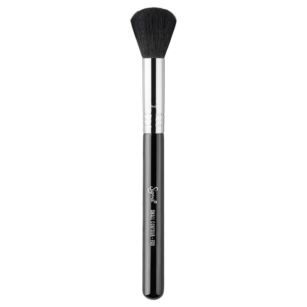 Sigma Beauty - Nose contouring made easy! Precisely apply and diffuse  powder or cream products on the sides of the nose using the pointed tip of  our NEW! 4DHD Precision Brush. ✨