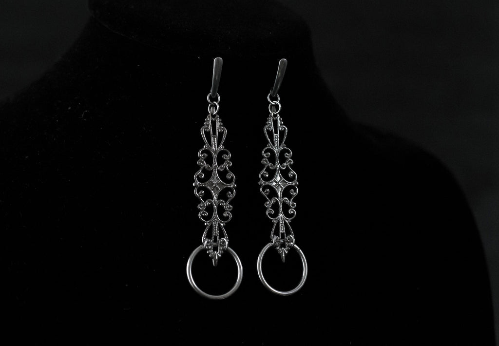 filigree pendant earrings ending with an o-ring