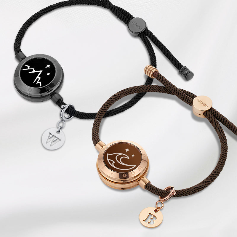 Buy TOTWOOTOTWOO Couple Bracelet Long Distance, Vibration & Light Up for  Lovers Bond, Long Distance Relationship Gifts for Girlfriend Boyfriend,  Bluetooth Smart Pairing Jewelry Online at desertcartINDIA