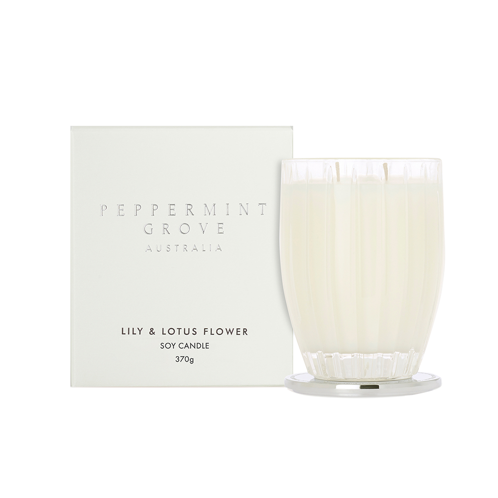 Lily & Lotus Flower Soy Candle 370g