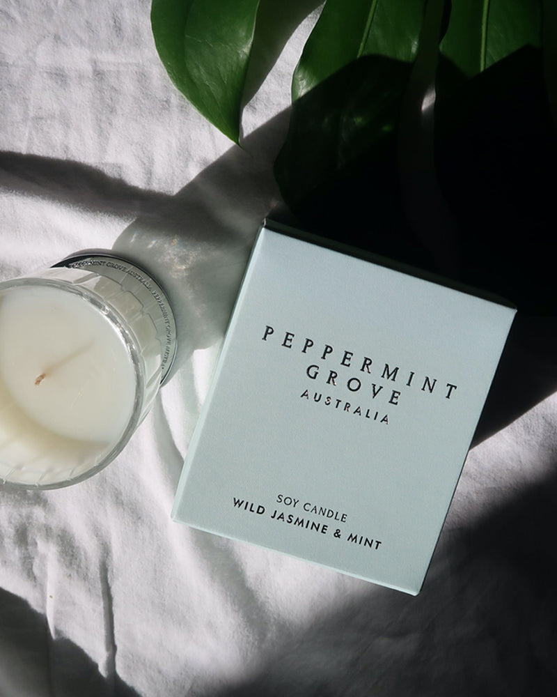 Wild Jasmine & Mint Soy Candle 370g