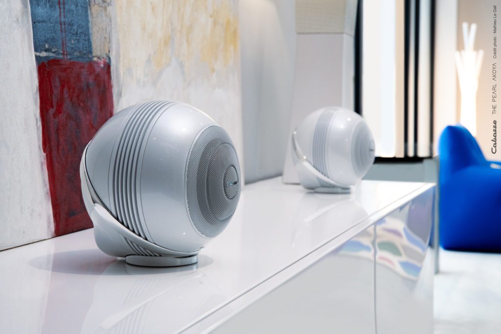 The Pearl Akoya is not just a speaker; it's a masterpiece that blends exquisite craftsmanship with timeless elegance. Its sleek and sophisticated design, adorned with lustrous accents, adds a touch of luxury to any space. The meticulously crafted curves and shimmering finish create an ambiance of refined beauty, making The Pearl Akoya a true statement piece. Elevate your surroundings and immerse yourself in the harmonious fusion of aesthetic allure and impeccable sound quality.