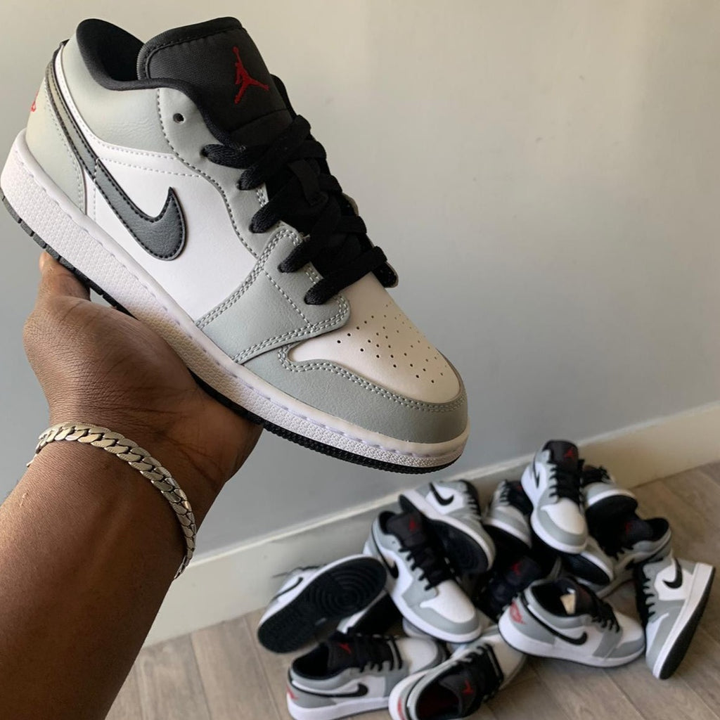 jordan 1 light smoke low