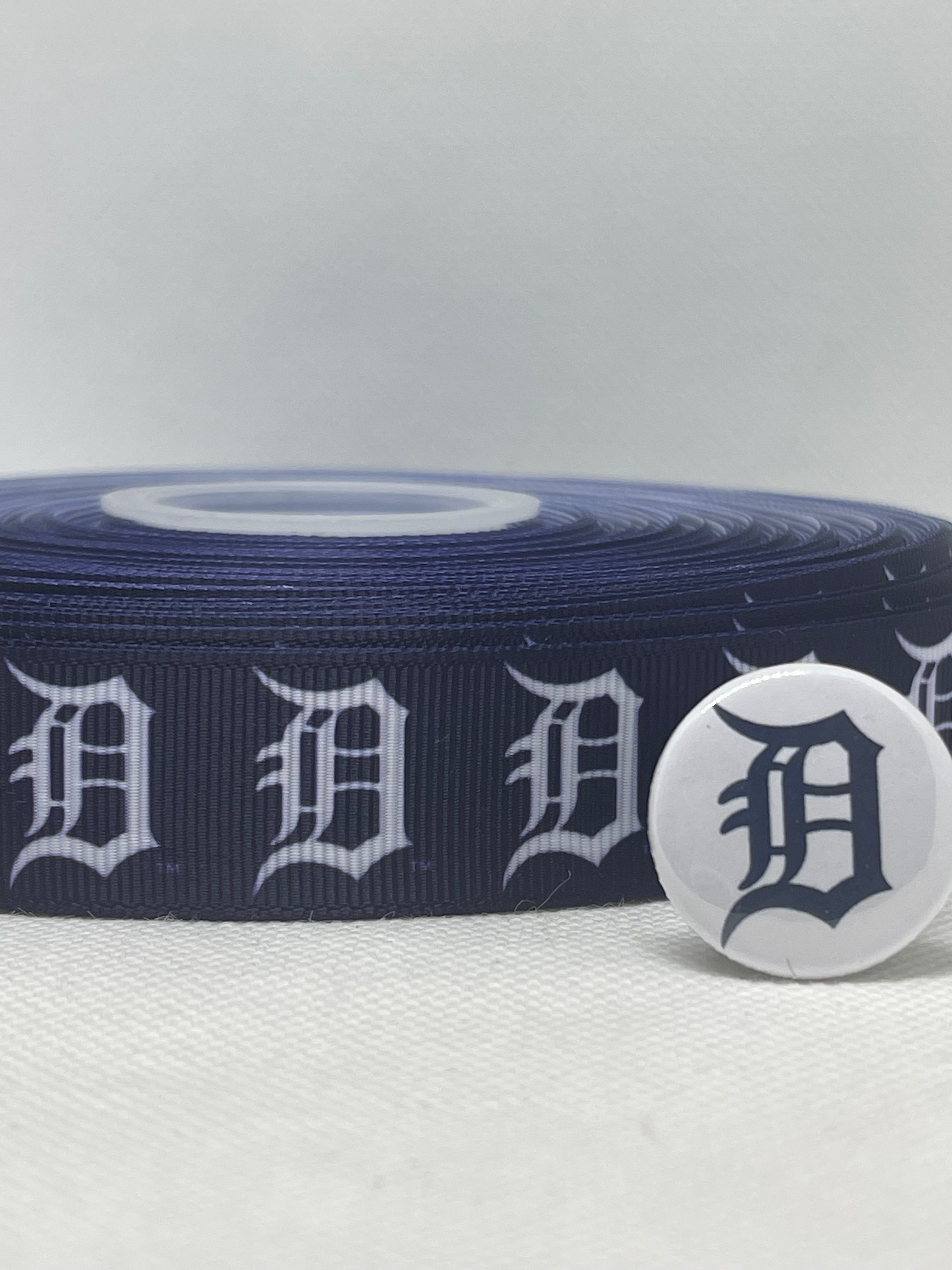 DETROIT TIGERS inspired grosgrain ribbon and/or coordinating 1" flatbacks. Perfect for bow making and many other crafts.