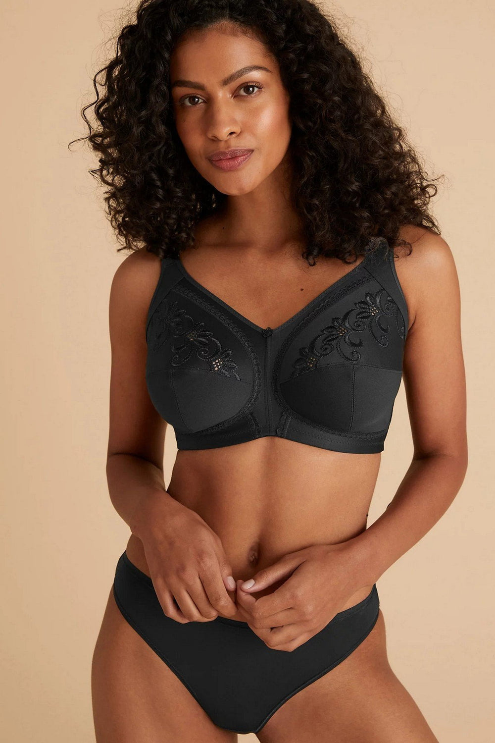 Marks and Spencer Women's Non Wired Total Support Bra, Black, 44GG at   Women's Clothing store