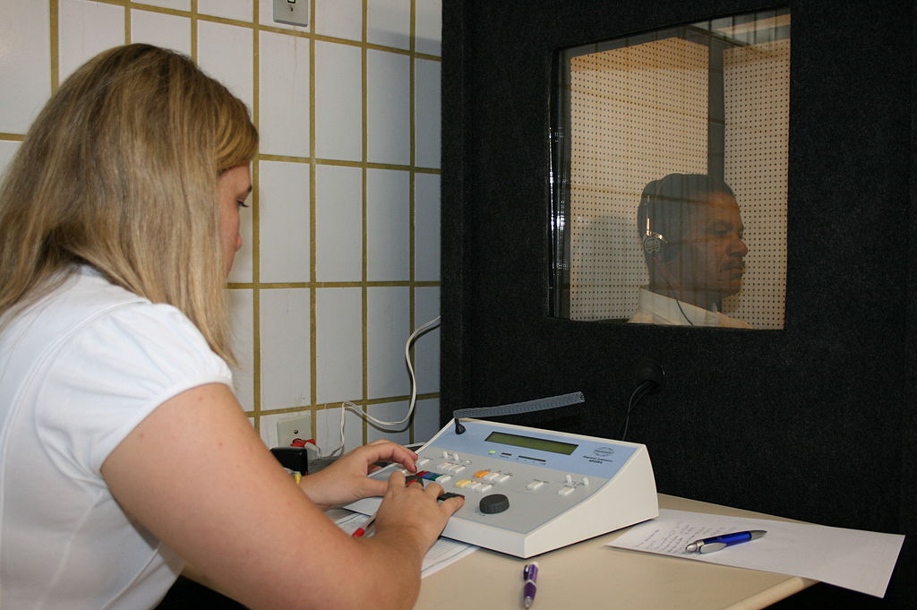 Hearing test during hearing consultation