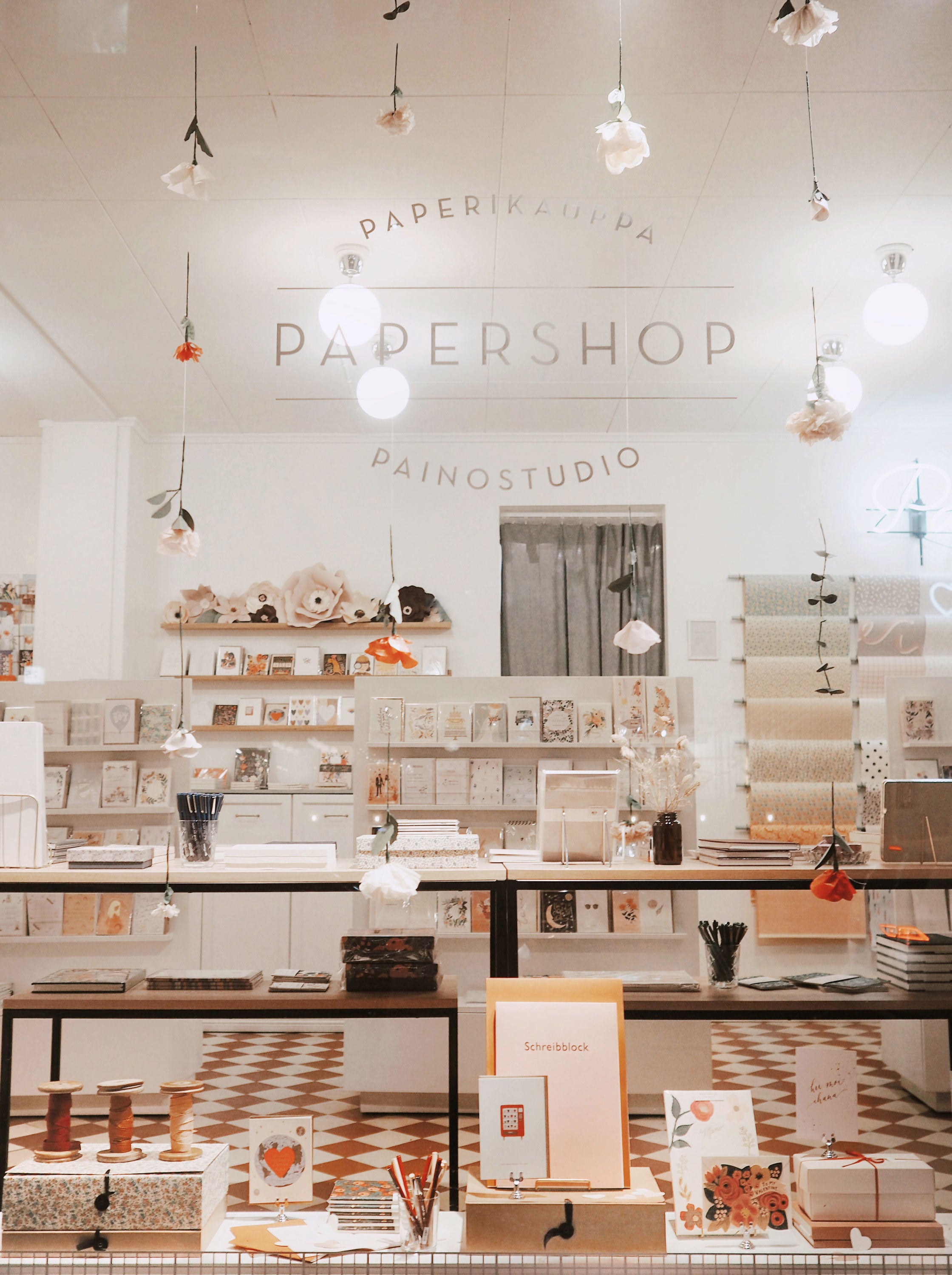 Beautiful Papershop Helsinki is located in the heart of Helsinki, Finland. From my experience, they have a unique approach to the stationery world and I’m free to say their style is very selective but refined. The brands and products they chose are of great quality and not something you can usually see in the big-box stores.