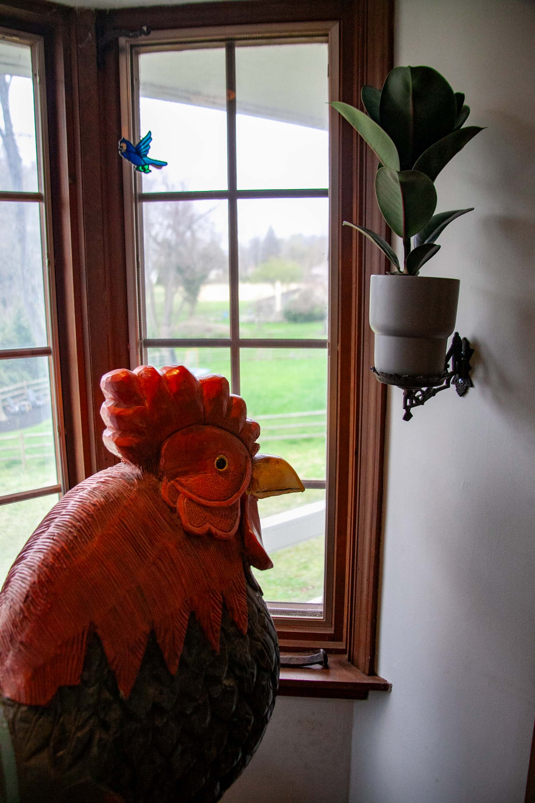 The wooden rooster that once belonged to Liz's grandmother!