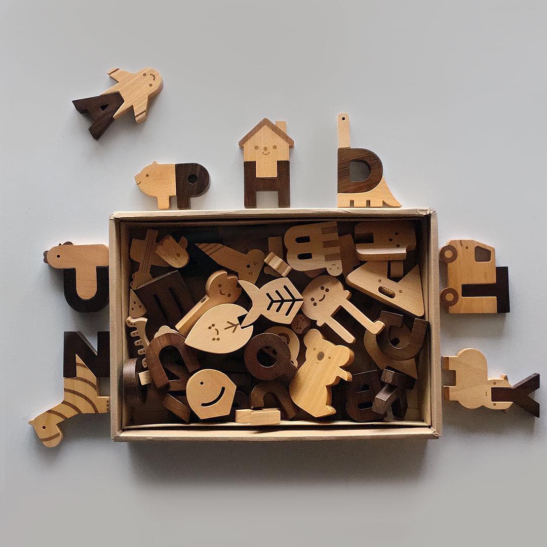 oioiooi alphabet block set