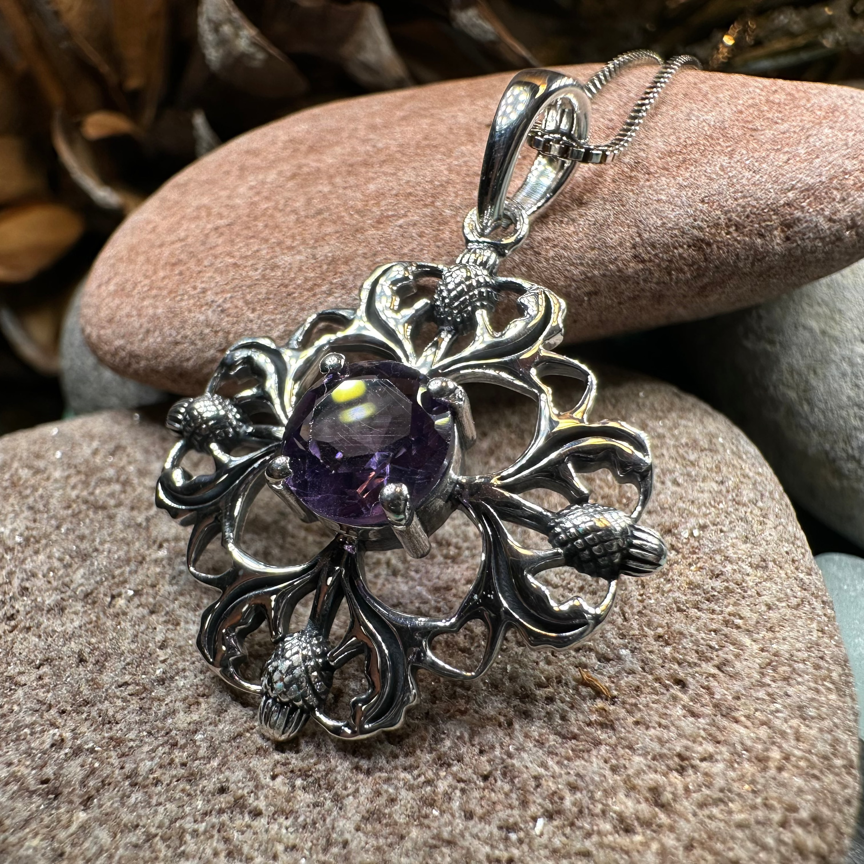 Dolina Thistle Necklace