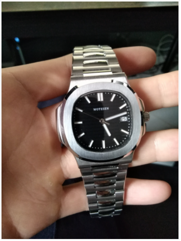 Analog Men's Quartz Watch with sleek design8