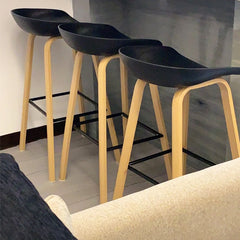 Icon Bar stool with Metal Legs