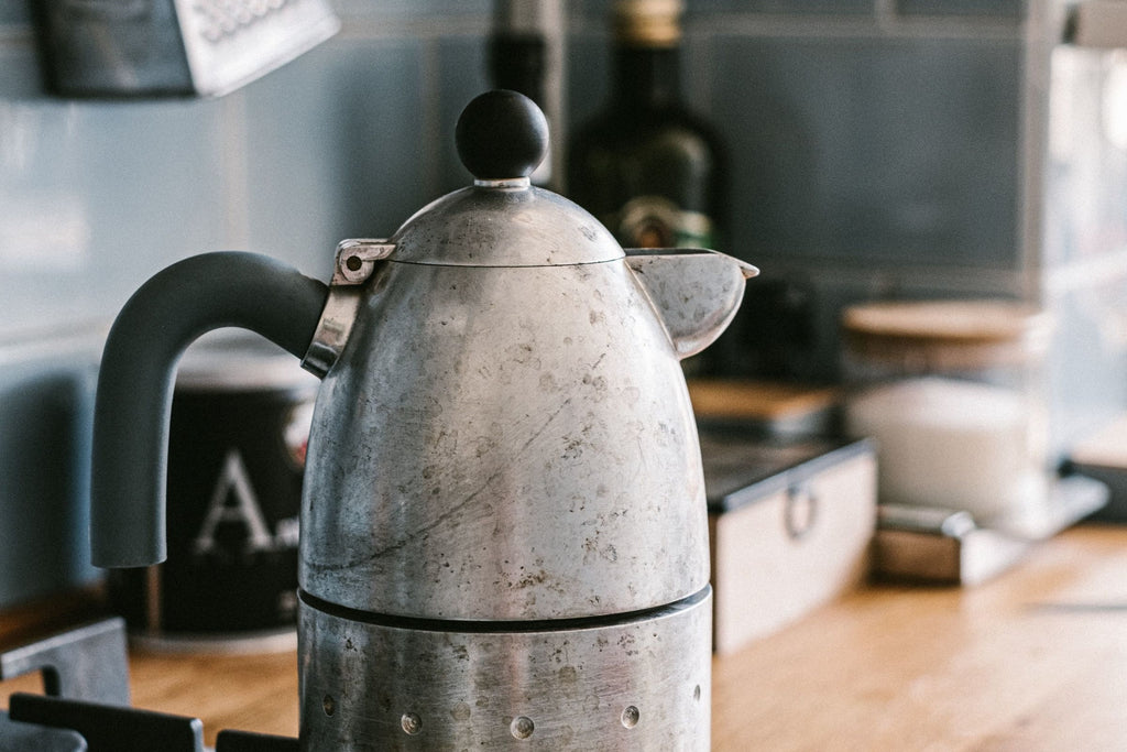 How To Use A Moka Pot - Little Sunny Kitchen