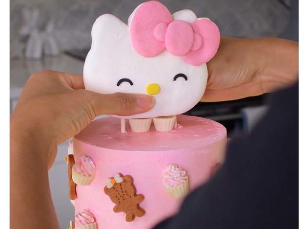 Pink Hello Kitty Cake & Cookies