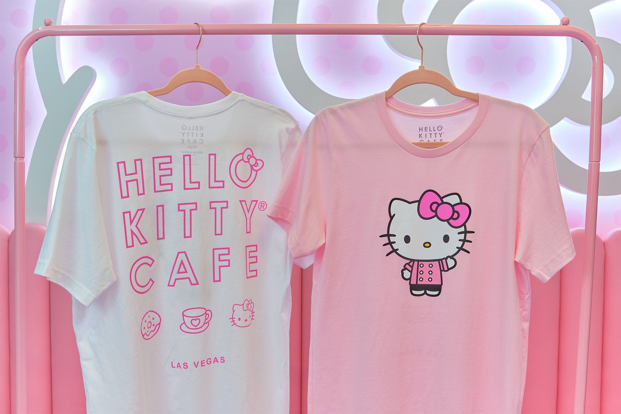 Hello Kitty Cafe Las Vegas Ice Cream T Shirt XL NEW In Package