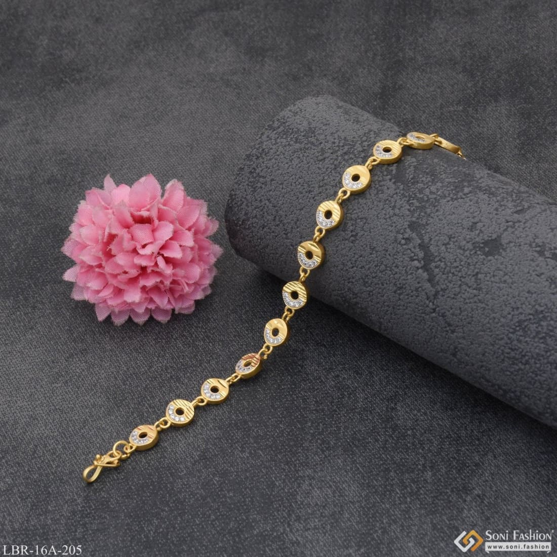 Bracelet – Fathima Jewellers