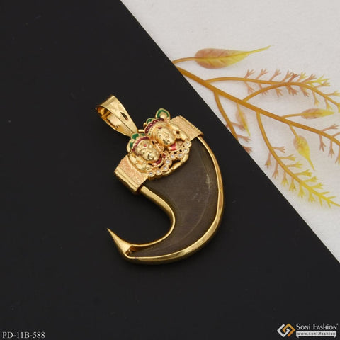 Shop PS17 Tiger Nail Pendant | Akruti Collections